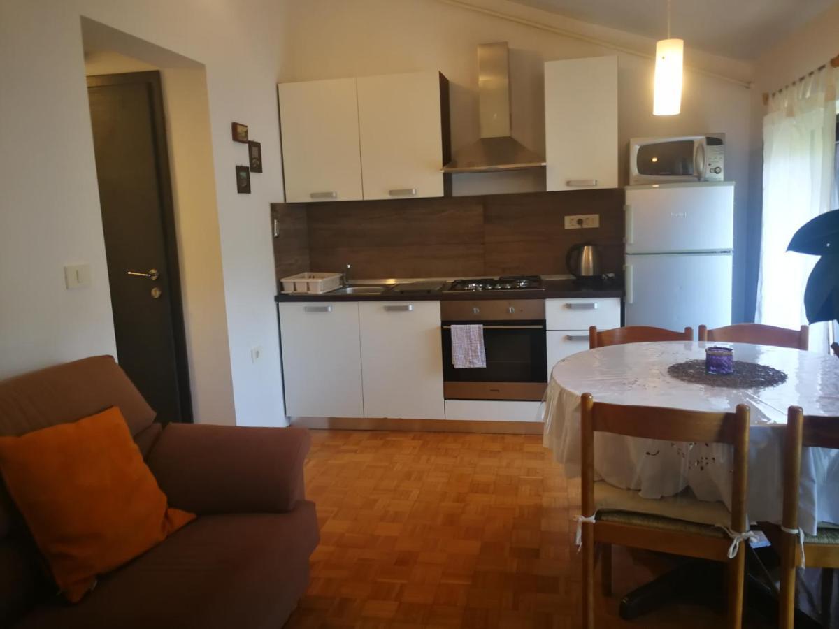 Millenca Apartment Izola Exterior foto